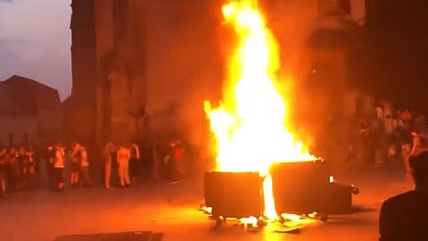 ফ্রান্স জুড়ে চলছে বিক্ষোভ