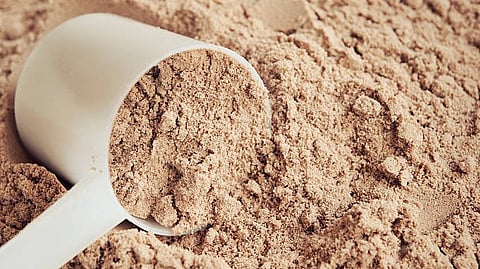 নিয়মিত প্রোটিন শেক খান? সাবধান, বিপদে পড়তে পারেন আপনিও!