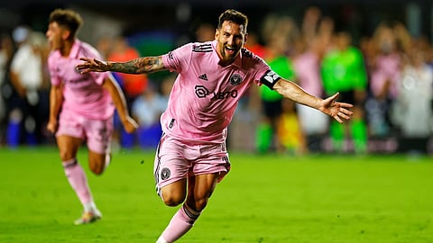 গোল করার পর মেসি