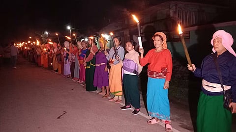 মণিপুরে মহিলাদের মশাল মিছিল