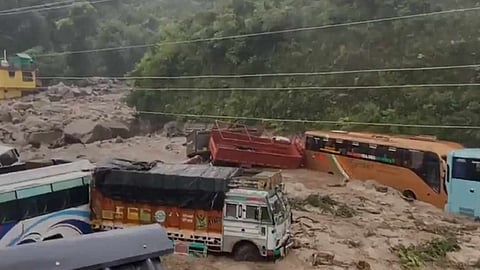 হিমাচলে ভয়াবহ বন্যা