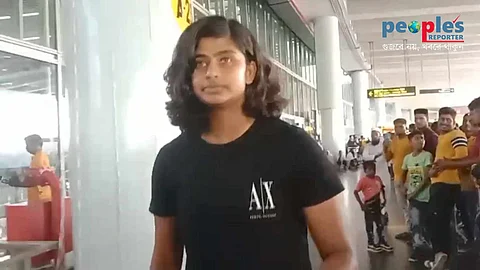 কলকাতা বিমানবন্দরে তিতাস