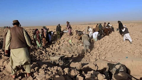 আফগানিস্তানে প্রবল ভূমিকম্পে ধ্বংসস্তূপ