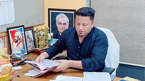 অনুপম হাজরা