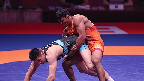 WFI: ফের বিতর্কে ভারতীয় কুস্তি ফেডারেশন! নতুন গঠিত ৩ সদস্যের অ্যাড হক কমিটিতে নেই কোনও কুস্তিগীর