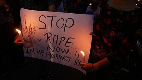 UP Horror: টাকা ফেরত না পাওয়ায় মহিলাকে ধর্ষণের পর সিগারেট দিয়ে মুখ পুড়িয়ে কুঠার দিয়ে খুন