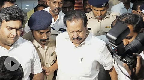 তিন বছরের কারাদন্ড কে পনমুডির