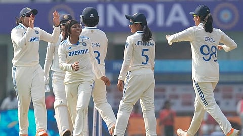 টেস্ট ক্রিকেটে বিশ্ব রেকর্ড ভারতীয় মহিলা ক্রিকেট দলের