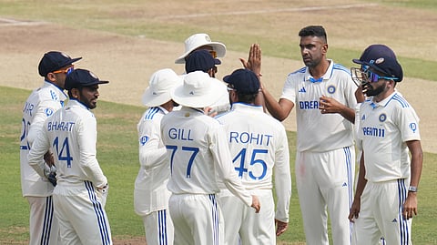 ভারত বনাম ইংল্যান্ড টেস্টের দৃশ্য