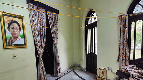 WB: প্রাক্তন মুখ্যসচিবের জন্য কোটি কোটি টাকা ব্যয়ে বাসভবন সংস্কার সরকারের! সরতে হলো ৪ মন্ত্রীকে