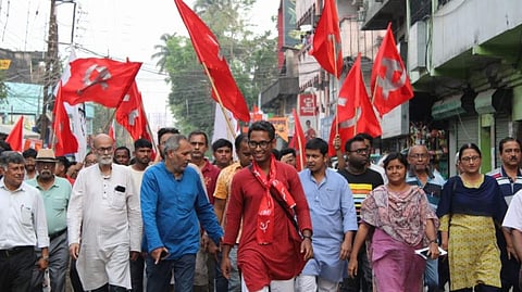 দেবরাজ বর্মণের সমর্থনে মিছিল মীনাক্ষী-কলতানদের