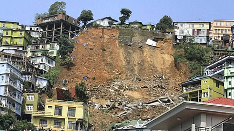 মিজোরামে ভূমিধসে মৃত ১৫