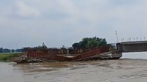 ফের সেতু ভাঙলো বিহারে