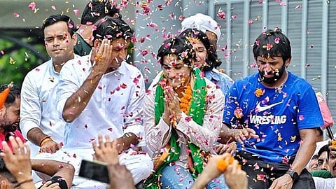 শনিবার দিল্লি বিমানবন্দরে নামেন ভীনেশ ফোগাট