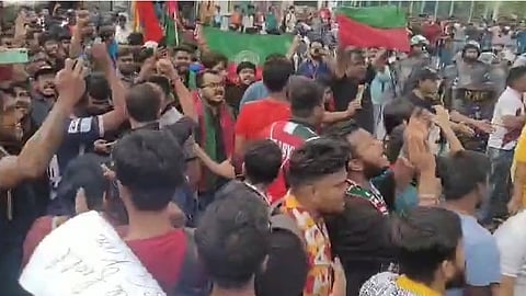 যুব ভারতী ক্রীড়াঙ্গনে ফুটবলপ্রেমীদের বিক্ষোভ