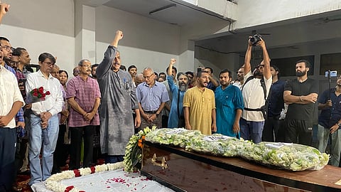 দিল্লির জেএনইউ-তে প্রয়াত সাধারণ সম্পাদক সীতারাম ইয়েচুরিকে শেষ শ্রদ্ধা