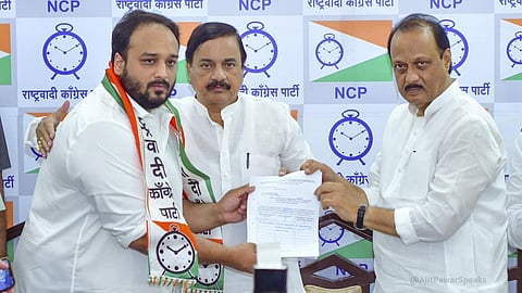 এনসিপিতে যোগ জিশান সিদ্দিকির