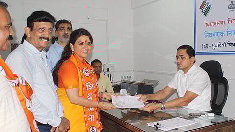 মনোনয়ন জমা দিলেন শাইনা এনসি