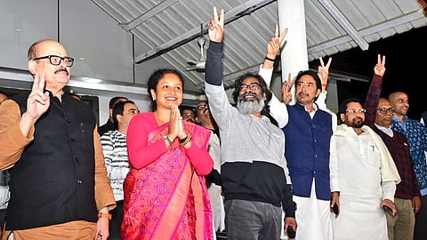 ঝাড়খন্ড বিধানসভা নির্বাচনে জয়ের পর হেমন্ত সোরেন