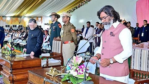 ঝাড়খণ্ডের মুখ্যমন্ত্রী হিসেবে শপথ হেমন্ত সোরেন