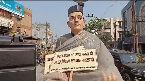 তবলাবাদক উস্তাদ আহমেদ জান খান থিরাকওয়া