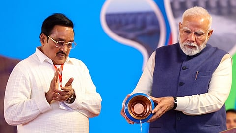 প্রকল্প উদ্বোধনে নরেন্দ্র মোদীর