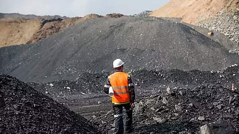 মুখ্যমন্ত্রীর আশ্বাসের পরের দিনই কাজ শুরু দেউচা-পাঁচামিতে! সরকারি চাকরির দাবিতে বিক্ষোভ জমিদাতাদের