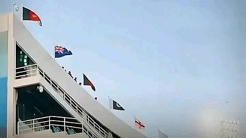 নেই ভারতের পতাকা