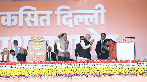 দিল্লীতে প্রধানমন্ত্রীর উপস্থিতিতে মুখ্যমন্ত্রী পদে শপথ নিলেন রেখা গুপ্তা