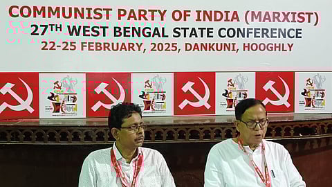 সাংবাদিক সম্মেলনে মহম্মদ সেলিম ও দেবব্রত ঘোষ