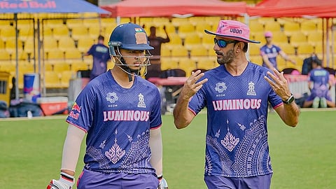 কোচের সাথে বৈভব সূর্যবংশী