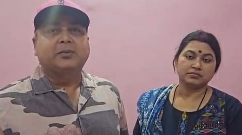 বৈভবের বাবা ও মা