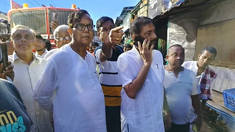 সোমবার সন্ধ্যেয় খিদিরপুর বাজার পরিদর্শন করেন মহম্মদ সেলিম