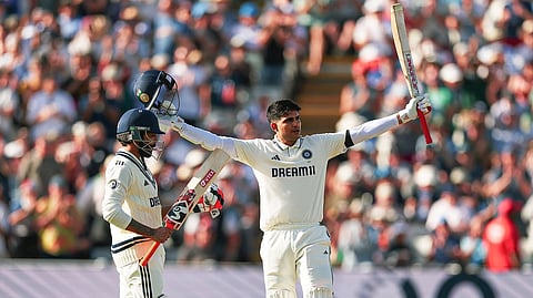 শতরান করার পর শুবমন গিল