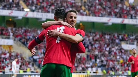 রোনাল্ডোর সাথে দিয়োগো জোটা