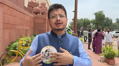 তৃণমূল সাংসদ ঋতব্রত বন্দ্যোপাধ্যায়
