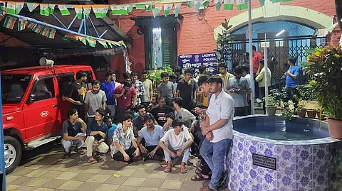 মুচিপাড়া থানা ঘেরাও শিক্ষার্থীদের