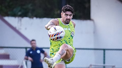 অনুশীলনে দিমিত্রি