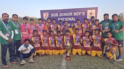 Indian Football: ১০ বছর পর সাব জুনিয়র জাতীয় ফুটবল চ্যাম্পিয়ন বাংলা! অভিনন্দন ক্রীড়ামন্ত্রীর