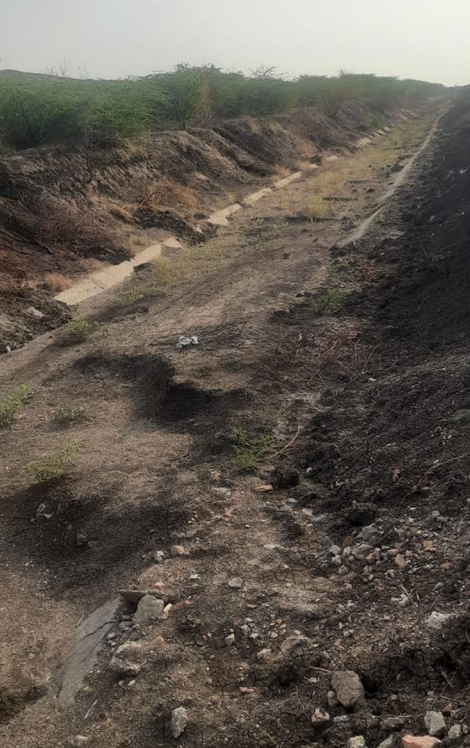 ನೀರಾವರಿ ಯೋಜನೆಗಾಗಿ ಕಾಲುವೆ ನಿರ್ಮಿಸಿದರೂ ಅಳವಂಡಿ ಭಾಗದಲ್ಲಿ ಹನಿ ನೀರು ಹರಿದಿಲ್ಲ