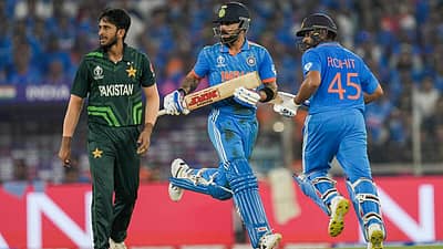 ರನ್ಗಾಗಿ ಓಡಿದ ವಿರಾಟ್ ಕೊಹ್ಲಿ ಮತ್ತು ರೋಹಿತ್ ಶರ್ಮಾ