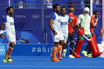 ಮೊದಲ ಗೋಲು ಬಾರಿಸಿದ ಸಂಭ್ರಮದಲ್ಲಿ ನಾಯಕ ಹರ್ಮನ್ಪ್ರೀತ್ ಸಿಂಗ್