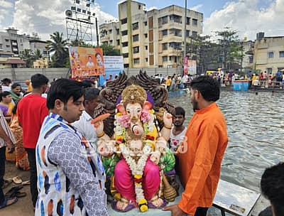 ಬೆಳಗಾವಿ ನಗರದ ಮನೆಗಳಲ್ಲಿ ಕಳೆದ 11 ದಿನಗಳಿಂದ ಪ್ರತಿಷ್ಠಾಪನೆ ಮಾಡಿದ ಗೌರಿಸುತನ ಮೂರ್ತಿಗಳ ವಿಸರ್ಜನೆ ಮಂಗಳವಾರ ವೈಭವದಿಂದ ನಡೆಯಿತು.