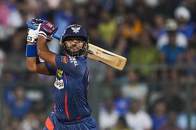 ಲಖನೌ ಸೂಪರ್ ಜೈಂಟ್ಸ್: ನಿಕೋಲಸ್ ಪೂರನ್: ₹21 ಕೋಟಿ, ರವಿ ಬಿಷ್ಣೋಯಿ: ₹11 ಕೋಟಿ, ಮಯಂಕ್ ಯಾದವ್: ₹11 ಕೋಟಿ, ಮೊಹಸಿನ್ ಖಾನ್: ₹4 ಕೋಟಿ, ಆಯುಷ್ ಬಡೋನಿ: ₹4 ಕೋಟಿ