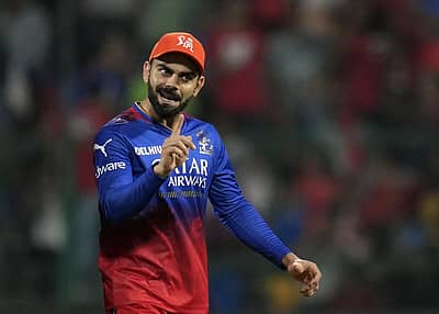 ರಾಯಲ್ ಚಾಲೆಂಜರ್ಸ್ ಬೆಂಗಳೂರು: ವಿರಾಟ್ ಕೊಹ್ಲಿ: ₹21 ಕೋಟಿ, ರಜತ್ ಪಾಟೀದಾರ್: ₹11 ಕೋಟಿ, ಯಶ್ ದಯಾಳ್: ₹5 ಕೋಟಿ