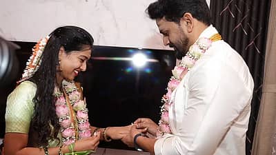 ಇತ್ತೀಚೆಗೆ ಹಾಸನ ಜಿಲ್ಲೆಯ ಅರಸೀಕೆರೆ ತಾಲ್ಲೂಕಿನ ಕಾಳೇನಹಳ್ಳಿಯಲ್ಲಿ ನಿಶ್ಚಿತಾರ್ಥ ನೆರವೇರಿತ್ತು.