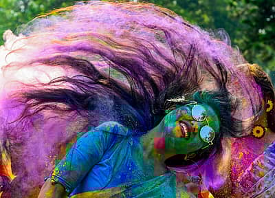 ಹೋಳಿ ಹಬ್ಬದ ರಂಗು