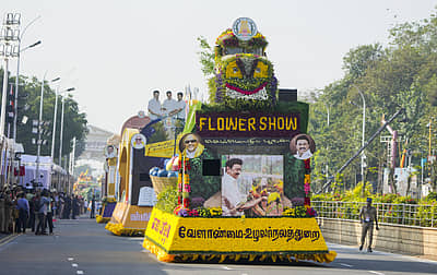 ಕರ್ತವ್ಯಪಥದಲ್ಲಿ ನಡೆದ ಗಣರಾಜ್ಯೋತ್ಸವ ಪಥಸಂಚಲನದಲ್ಲಿ ಸಾಗಿದ ತಮಿಳುನಾಡು ಸರ್ಕಾರದ ಸ್ತಬ್ಧಚಿತ್ರ