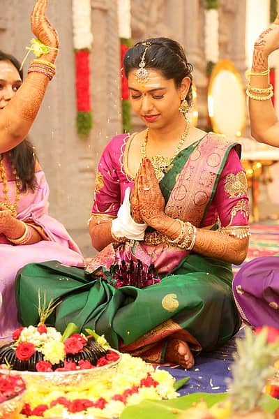 ಮೈಸೂರಿನ ದಸರಾ ವಸ್ತುಪ್ರದರ್ಶನದಲ್ಲಿ ಶನಿವಾರ ನಡೆದ ಚಲನಚಿತ್ರ ನಟ ಡಾಲಿ ಧನಂಜಯ– ಡಾ.ಧನ್ಯತಾ ಮದುವೆ ಶಾಸ್ತ್ರದ ಫೋಟೊಗಳು