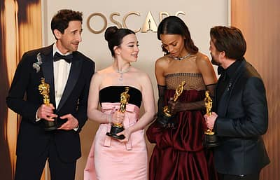 ಅತ್ಯುತ್ತಮ ನಟ ಪ್ರಶಸ್ತಿ ವಿಜೇತ ಆಡ್ರಿಯನ್ ಬ್ರಾಡಿ , ಅತ್ಯುತ್ತಮ ನಟಿ ಪ್ರಶಸ್ತಿ ವಿಜೇತೆ ಮೈಕಿ ಮ್ಯಾಡಿಸನ್, ಅತ್ಯುತ್ತಮ ಪೋಷಕ ನಟಿ ಪ್ರಶಸ್ತಿ ವಿಜೇತೆ ಜೊ ಸಲ್ಡಾನಾ ಮತ್ತು ಅತ್ಯುತ್ತಮ ಪೋಷಕ ನಟ ಪ್ರಶಸ್ತಿ ವಿಜೇತ ಕೀರನ್ ಕುಲ್ಕಿನ್.